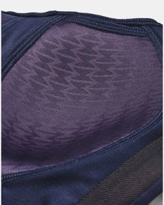 Delivers strategic support, tailored for medium-support activities like cycling, weight training & boxing|Super-soft & structured free cut fabric delivers relentless coverage & comfort|Interior auxetic jacquard molds to you for customized fit & support|Strategic mesh panels for added breathability where you need it|Adjustable, convertible straps for a secure, custom fit|Material wicks sweat & dries really fast|Elastic band feels super-smooth & soft Fitted Activewear With Built-in Padding And Full Coverage, Sweat Resistant Fitted Sports Bra In Recycled Polyester, Breathable Fitted Activewear With Full Coverage, Functional Navy Activewear For Sports, Functional Navy Activewear For Sports Events, Navy Functional Activewear For Sports, Navy Functional Activewear For Sports Events, Training Boxing, Under Armour Women