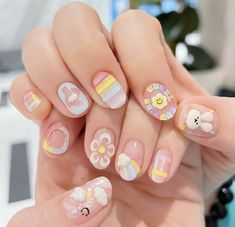 Fashion Cottagecore, Harajuku Anime, Korean Nail Art, Dark Academia Clothes, Hippie Nails, Academia Clothes