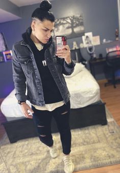 Tomboy Capsule Wardrobe, Stem Lesbian Style, Masculine Outfits For Women, Tomboy Chic Outfits, Masc Outfits For Women, Androgyny Fashion, Outfit Tomboy, Tomboy Outfit