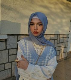 Friendly Rivalry, Amazing Costumes, Estilo Hijab, Stile Hijab, Hijabi Outfit, Street Hijab Fashion, Modern Hijab Fashion, Modest Fashion Hijab, Muslim Fashion Hijab Outfits