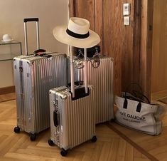 Baggage Aesthetic, Regal Fashion, Dirty Air Series, Chloe Carter, Rimowa Luggage, Beauty Spells, Lauren Asher, Maldives Hotel, Fashion Travel Outfit