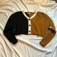 So Cute!! Two Tone Color Sweater/Cardigan. 3 Botton Crop. New With Tag. Super Soft. Color Sweater, Crochet Fall, Love Black, Fall Sweaters, Made With Love, Diy Sewing, Colorful Sweaters, Cardigan Sweater, Sweater Cardigan