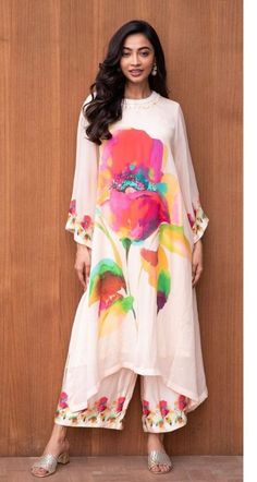 Kaftan Designs, Simple Kurta Designs, Simple Kurti Designs, Stitching Dresses, Long Kurti Designs, Dress Design Patterns, Trendy Dress Outfits, Indian Bridal Outfits