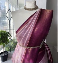 Mauve Saree Contrast Blouse, Mulberry Silk Saree, South Indian Bridesmaids Saree, Saree For Short Height Women, Magenta Silk Saree, South Indian Saree, Saree Purple, Pink Sari, South Indian Silk Saree