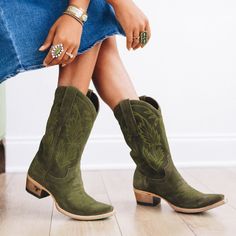 Sandaga Teal Cowboy Boots Outfit, Green Cowgirl Boots, Green Cowboy Boots, Green Suede Boots, New Closet, Wedding Boots, Cowgirl Boot, Pink Boots, Latest Shoe Trends