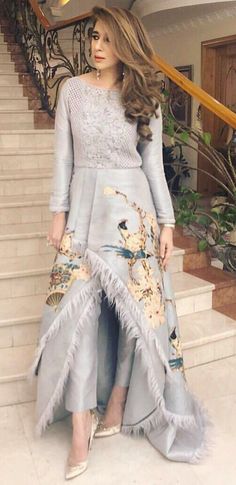 Trendy Dress Outfits, Dress Indian Style, Fancy Dress Design, Stylish Dress Book, Stylish Dresses For Girls