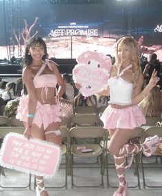 Pink Tube Top, Kpop Concert Outfit, Kpop Concert, Black Femininity, Concert Fits, Cute Skirt, Pink Girly Things, Cropped Shirt, J Fashion