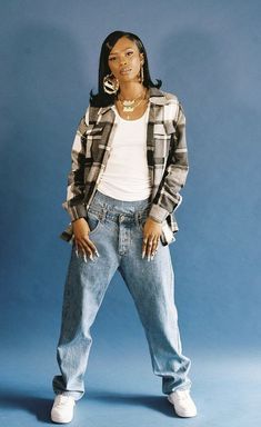 90s Fashion Outfits Jerseys, 90s Fashion Long Sleeve, Throw Back 90s Outfits, 90s Black Women Aesthetic Street Styles, 80s Outfits Hip Hop, Throwback Thursday Outfits Spirit Week 90s Black, 90s Streetwear Black Women, Throwback Outfits Black Women, Early 2000s Party Outfits Hip Hop