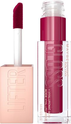 Der Lipgloss Lifter Gloss 025 Taffy von Maybelline New York verleiht den Lippen Feuchtigkeit und Glanz für einen hydratisierten und vollen Look. Durch die Lipgloss-Formel mit Hyaluronsäure wirkt die Lippenoberfläche geglättet und die Lippenkontur wird mit schönem Glanz betont für gepflegte und voller aussehende Lippen. Die Formel mit Hyaluronsäure klebt nicht und hinterlässt ein leichtes Gefühl auf den Lippen. Dank des XL-Applikators und praktischem Format lässt sich das Gloss ganz easy und schn Summer Lipstick Colors, Maybelline Lip Gloss, Maybelline Lifter Gloss, Maybelline Lifter, Lifter Gloss, Apply Lip Gloss, Summer Lipstick, Maybelline Lip, Kajal Eyeliner