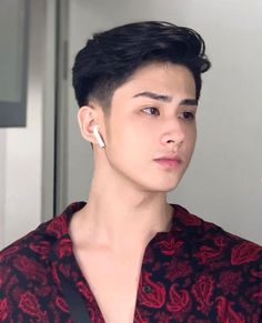 Korea Men Haircut, Hairstyle Pria Undercut, 2 Block Haircut Men Short, 2 Block Haircut Men, Short Hair Asian Men, Renz Kieser, Boys Haircut Ideas, Korean Haircut Men, Boyfriend Haircut