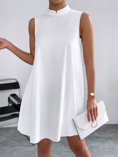 Branco elegante Collar Sem Mangas Tecido Simples Em A Embellished Não elástico Office Party Outfits, Casual Chic Outfits, Short Tunic, Chic Dress Classy, Mock Neck Tank, Dress Inspo, Casual Chic Outfit, Dress Sewing Patterns, White Outfits