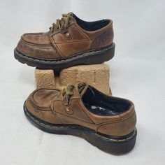 Dr Martens Vintage Womens 8446 Brown Leatber England Bex Chunky Boots Shoes Size Uk 2 These Shoes Are Pre Owned And In Good Condition. Please See Photos For Condition Size Us-5.5-6 Eu- Uk-2 Cm- Dr Martens Vintage, Shoes Dr Martens, Fit Ideas, Dr Martens Shoes, Martens Shoes, Chunky Boots, Boots Shoes, Mule Clogs, Mules Shoes