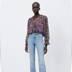 Size Xs But Can Also Fit An S Due Too Loose Fitting Out Of Stock On Zara Website Never Wore This Timeless Piece Still Has The Tag Chic Multicolor Zara Blouse, Zara Multicolor V-neck Blouse, Zara Multicolor Floral Print Blouse, Fitted Multicolor Zara Blouse, Zara Website, Tweed Blouse, Women Floral Blouse, Romantic Blouses, Oversized Shirt Dress