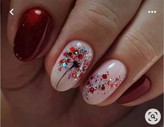 Nail Art Natale, Red Glitter Nail Designs, Glitter Gel Nails, Pretty Nail Art Designs, Pretty Nail Art, Nail Designs Glitter, Gel Nail Designs, Elegant Nails