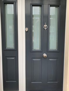 Victorian Hallway, Doors Ideas, Best Front Doors, Victorian Door, Stained Glass Door, Bungalow Exterior, Bungalow House