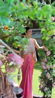 Beautiful Gown Designs, Designer Dresses Elegant, Fancy Short Dresses, Shadi Dresses, Fashion Show Dresses, Fancy Sarees Party Wear, Draping Fashion