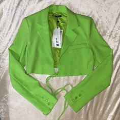 Questions? Leave A Comment Below! Fitted Cropped Zara Blazer, Zara Fitted Cropped Blazer, Fitted Zara Green Blazer, Fitted Green Zara Outerwear, Fitted Green Zara Blazer, Green Cropped Fitted Outerwear, Zara Green Summer Outerwear, Trendy Fitted Spring Blazer, Trendy Fitted Blazer For Spring