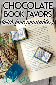 chocolate book favors with free printables for kids to make them look like they're