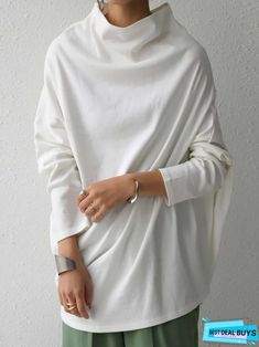 Long Sleeve Cotton-Blend Sweatshirt Casual White Turtleneck T-shirt, Casual White Turtleneck Top, White Layering Tops, Winter White Long Sleeve Top For Fall, White Tops For Layering, White Oversized Turtleneck Sweatshirt, Oversized White Turtleneck Sweatshirt, Plain White Sweater For Winter, White Sweater For Spring