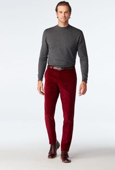 These casual, heavyweight corduroy red pants are made from one of this season's most popular fabrics. Perfect for dressing down a pants or dressing up your usual jeans-and-tee look, the Flaxton is the ideal all-rounder. Guys Hoco Outfit, Maroon Dress Shirt, Red Pants Men, Red Chinos, Corduroy Pants Men, Burgundy Outfit, Shirt Dress Outfit, Pants Outfit Men, Red Pants