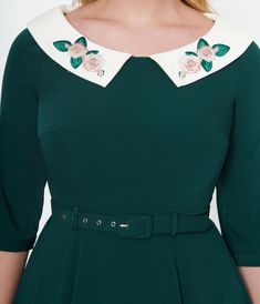 Collectif Emerald Elle Swing Dress – Unique Vintage Elegant Doll Collar Dress For Workwear, Vintage 1950s Collared Dress, Vintage Formal Dress With Peter Pan Collar, Classic Formal Dress With Collared Neckline, Elegant Dresses With Peter Pan Collar For Garden Party, Elegant Garden Party Dress With Peter Pan Collar, Elegant Fitted Vintage Dress With Peter Pan Collar, Elegant Vintage Dress With Peter Pan Collar, Retro Collared Formal Dress