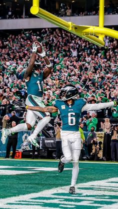 NFL Philadelphia Eagles wide receivers DeVonta Smith and AJ Brown celebrating a Philadelphia Eagles touchdown in the end zone Philadelphia Eagles Art, Eagles Wallpaper, Aj Brown, Devonta Smith, 11 Wallpaper, Nfl Football Pictures