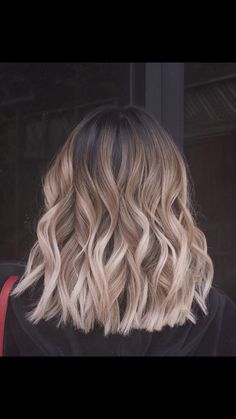 Blonde Hair Color Ideas For Brunettes Short Hair, Byolouge Hair, Reserve Balayage, Shoulder Length Hair With Balayage, Short Ombré Hair, Balayage Hair 2023, Short Ombre Hair Brown To Blonde, Sombre Blonde Balayage, Shoulder Length Balayage Blonde