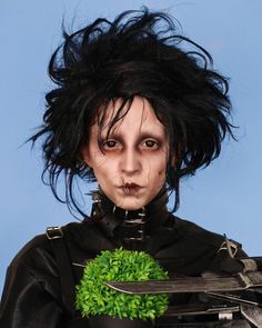 Edward Scissorhands Makeup, Movie Character Makeup, Edward Scissorhands Costume, Charlotte Roberts, Instagram Makeup Artist, Virtual Makeup, Movie Makeup, Character Makeup, Halloween Tattoo