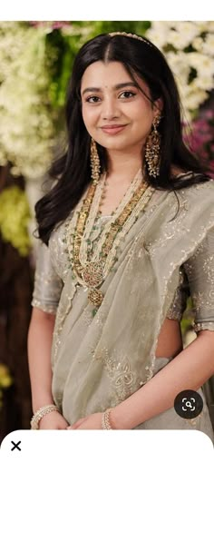 Cradle Ceremony Outfit, Net Saree Designs, Ceremony Outfit, Vintage Indian Jewelry, Indian Bride Photography Poses, Cradle Ceremony, Indian Women Fashion, Indian Outfits Lehenga, Wedding Saree Blouse