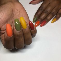 Cute Easy Fall Nails, Easy Thanksgiving Table Decorations, Nail Refill, Thanksgiving Centerpiece Ideas, Fall Thanksgiving Nails, Thanksgiving Nail Designs, Thanksgiving Nail Art, Thanksgiving Nail, November Nails