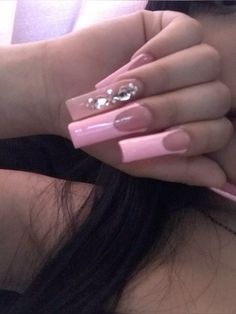 Latina Nails, French Acrylic Nails, Pink Nail Designs, Gem Nails, Cute Nail Designs, Nail Pro, Pretty Acrylic Nails, Long Acrylic Nails, Pretty Selfies