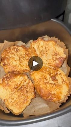 94K views · 6.9K reactions | Aproveitar o pão seco para fazer rabanadas na airfryer.

#receitapratica #rabanadas #airfryer #fatiasdouradas | Paulo Rocha Medium Recipe, Air Fryer, Chef, Bread, Cake, On Instagram