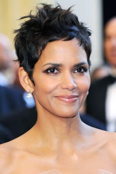 Image result for short curly hair Halle Berry Hairstyles, Short Wavy Pixie, Cool Short Hairstyles, Best Short Haircuts, Short Hair Styles For Round Faces, Curly Girl Hairstyles, Short Black Hairstyles, Penteado Cabelo Curto