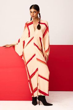 Beige linear printed shift dress with kimono style sleeves. - Aza Fashions Dress With Kimono, Printed Kimono, Dress Label, Print Kimonos, Kimono Style, Printed Shift Dress, Fashion App, Kimono Dress, Kimono Sleeve