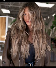 Blonde An Brown Hair, Long Light Brown Balayage Hair, Ash Honey Balayage, Long Haircut Highlights, Light Brown With Ash Highlights, Brown Hair W Blonde Balayage, Blonde Hair Transformation To Brown, Haircuts With Dimension, Bronde Balayage Wavy Hair