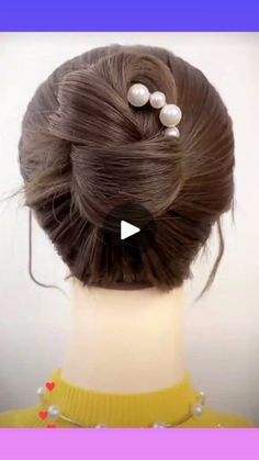 Asees Kaur, Title Song, Easy Bun, Elegant Hair, Beautiful Dress Designs, Back Neck, Hair Stuff, Elegant Hairstyles