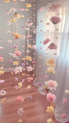 Flower room spring photoshoot Spring Dance Themes, Flower Birthday Decorations, Cute Diy Decorations, Flower Wall Ideas, Pastel Photoshoot, Photoshoot Decor, Flower Room Decor, Floral Party Decorations, Bridal Shower Inspo