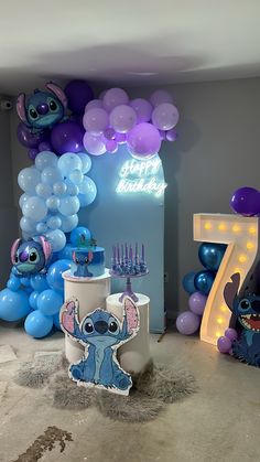 Stitch Ballon Garland, Stitch 3rd Birthday Party, Lilo And Stitch Decorations Parties, Stitch Birthday Balloon Ideas, Stitch Backdrop Ideas, Lili And Stitch Birthday Party Decor, Lilo And Stitch Party Ideas Decoration, Stitch Birthday Theme Party Ideas, Lilo Stitch Birthday Party Ideas