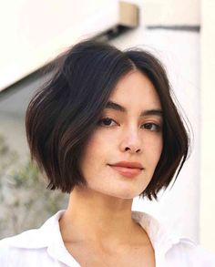 Shot Hair Styles, Penteado Cabelo Curto, Hairstyles Haircuts, Hairstyle Ideas, Pretty Hairstyles, Fine Hair