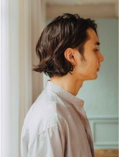 Men's Haircut Coarse Hair, Indian Medium Haircut, Men Mid Long Hair, Midlength Haircuts Men, Shoulder Length Mens Hair, Wavy Hair Men Long, Mid Long Hair Men, Long Hairstyles For Men Medium, Medium Haircut Men