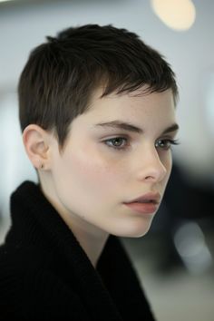 Young person with short hair and a contemplative expression. Very Short Hair Girl, Short Layered Pixie Haircut, Super Short Hair Styles, Super Short Haircuts For Women, Super Short Hairstyles, Really Short Haircuts, Short Pixie Hair, Short Haircuts Ideas, Shortish Hair