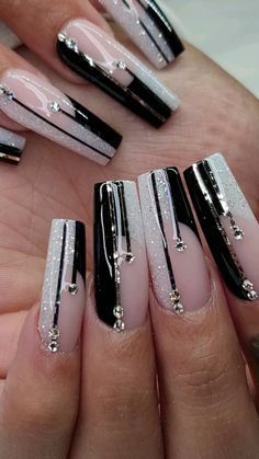 #nails #nailart #nailsoftheday #nailsofinstagram #naildesign #nail2inspire #nailfashion #nailfluencer #goldsticker #gelnails#nailsinspo Black And White Nail, Black And White Nails, Fancy Nails Designs, Nails Design With Rhinestones, White Nail Designs, Simple Nail Art Designs, Nail Swag, White Nail, New Year's Nails