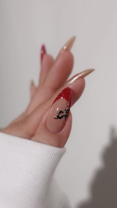 17 Lunar New Year Nail Ideas to Welcome the Year of the Dragon 2025 Snake Year Nails, Chinese New Year Nail Art Design 2025, Year Of Snake Nails, Lunar New Year Nails 2025, Year Of The Dragon Nail Art, Chinese New Year Nails Design Simple, Cny Nails 2025, Lunar Year Nails, Lunar New Year Nails Snake