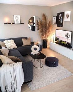 home ideas Upcycle Toys, Living Room Decor Gray, Apartment Living Room Design, Small Living Room Decor, Homescreen Ideas, Living Room Decor Cozy, Home Design Living Room, Cheese Recipe