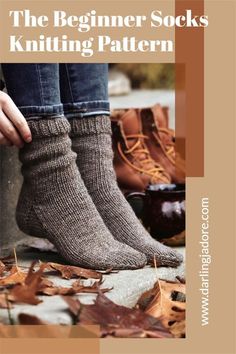 the beginer socks knitting pattern is shown with leaves on the ground and someone's feet