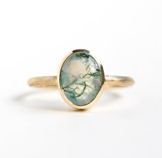 Unique gold oval moss agate ring with hammered band. Moss Agate Jewelry, Bridal Jewels, Agate Engagement Ring, Moss Agate Ring, Hammered Band, Stone Pictures, Bezel Ring, Agate Jewelry, Agate Ring