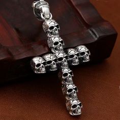 Mens Gothic Retro Skull Skeleton Cross Pendant Punk Biker Necklace Box Chain 24" | eBay Sterling Silver Skull Rings, Skull Accessories, Diamond Skull, Silver Skull Ring, Magical Jewelry, Skull Jewelry, Skull Pendant, Necklace Box, Cross Pendant Necklace