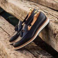 Lodino Loafers - Q by QS Navy Paint, Style Loafers, Gentleman Shoes, Bespoke Shoes, Mens Luxury Fashion, Traditional English, Fine Print, Tassel Loafers, Men's Footwear