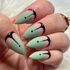 Nails Witchy, Nail Sizing Kit, Nails Edgy, Nails Press Ons, Witchy Nails, Nails Matte, Edgy Nails, Goth Nails, Press Ons