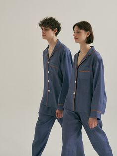 Couple Pajamas, Outfit Streetwear, Mens Sleepwear, Movies Outfit, Sleep And Loungewear, Matching Pajamas, Home Dress, W Concept, Silk Pajamas